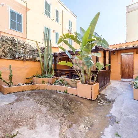 דירה A 100mt Dalla Metro C Loft Grazioso E Giardino רומא