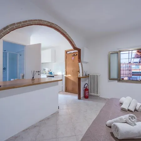 A 100mt Dalla Metro C Loft Grazioso E Giardino דירה