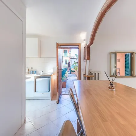 Lägenhet A 100mt Dalla Metro C Loft Grazioso E Giardino *